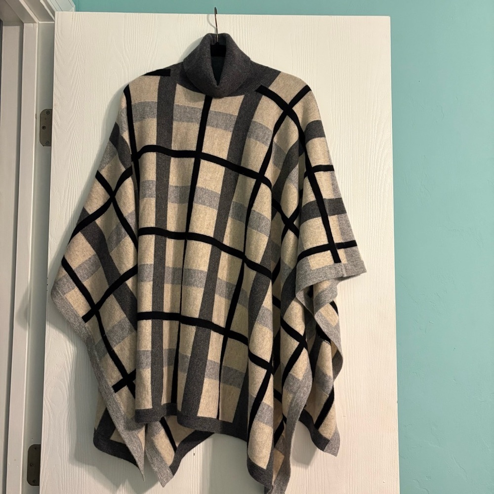 SOFT by NAADAM Gray, Black and Tan Plaid CashmereTurtleneck Poncho